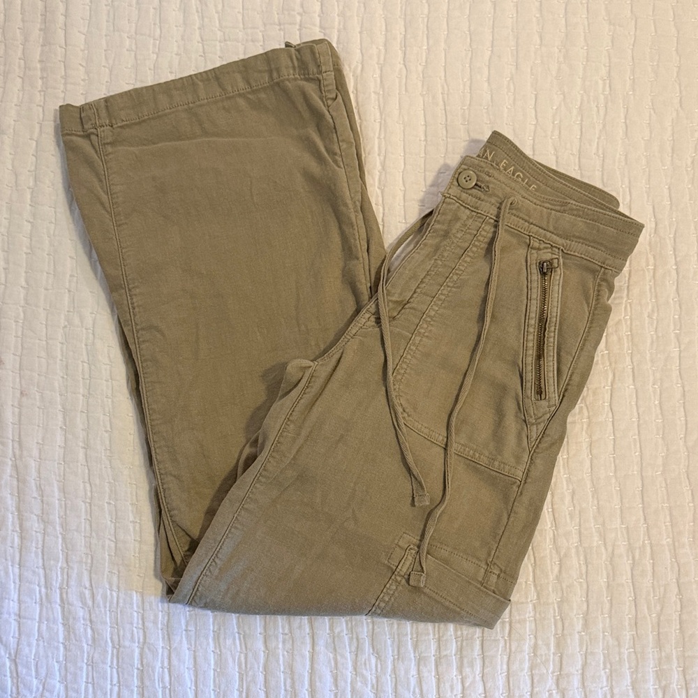 American Eagle Women’s Comfy Cargo Pants
